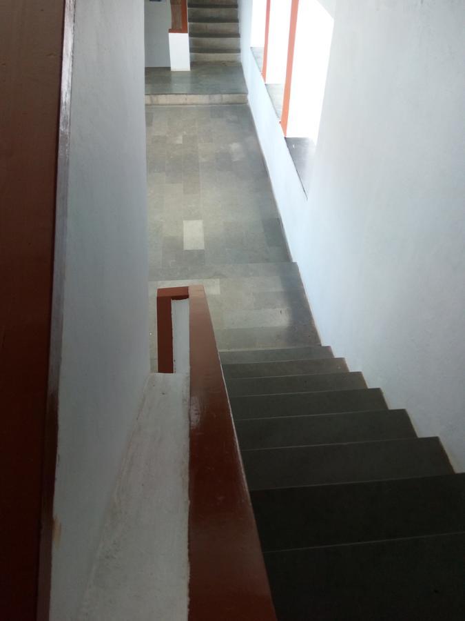 Hotel Guruji Alībāg Extérieur photo