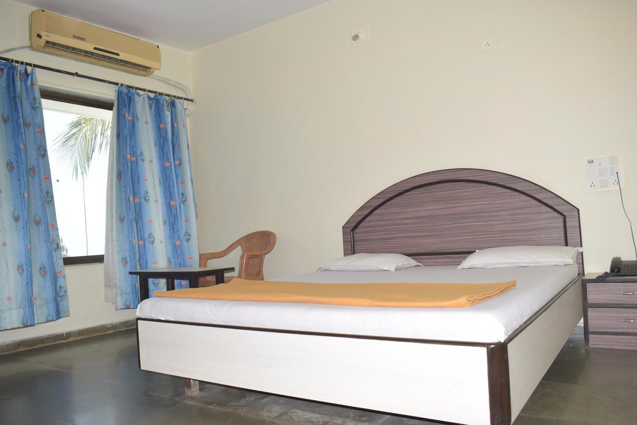 Hotel Guruji Alībāg Extérieur photo